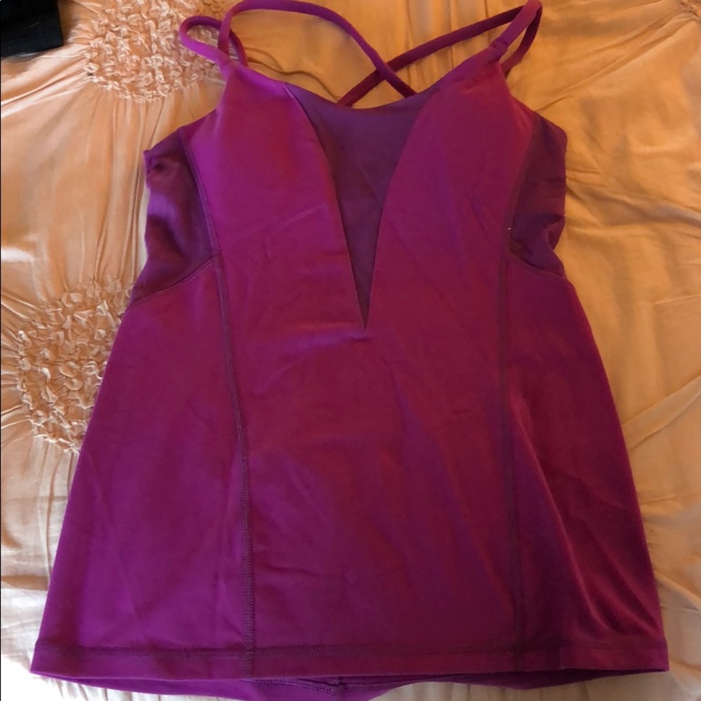 Lululemon tank
